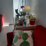 Il Giardino Fiorito بيت للعطل ألغيرو